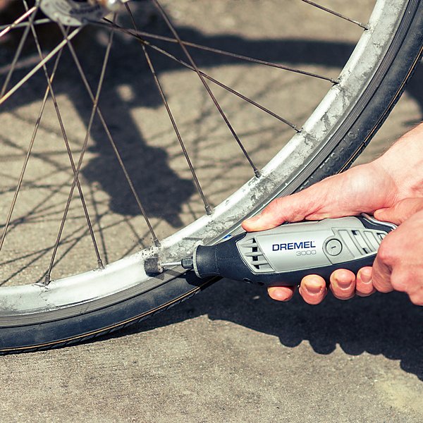 DREMEL® 3000-5 Multifunktionswerkzeug (130 W) mit 5 Zubehöre