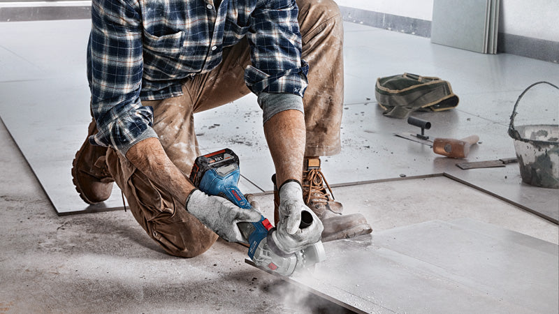 Combo Kit Set mit 3 18V-Werkzeugen: GSB 18V-45, GDX 18V-200, GWS 18V-7, 2x 5,0Ah