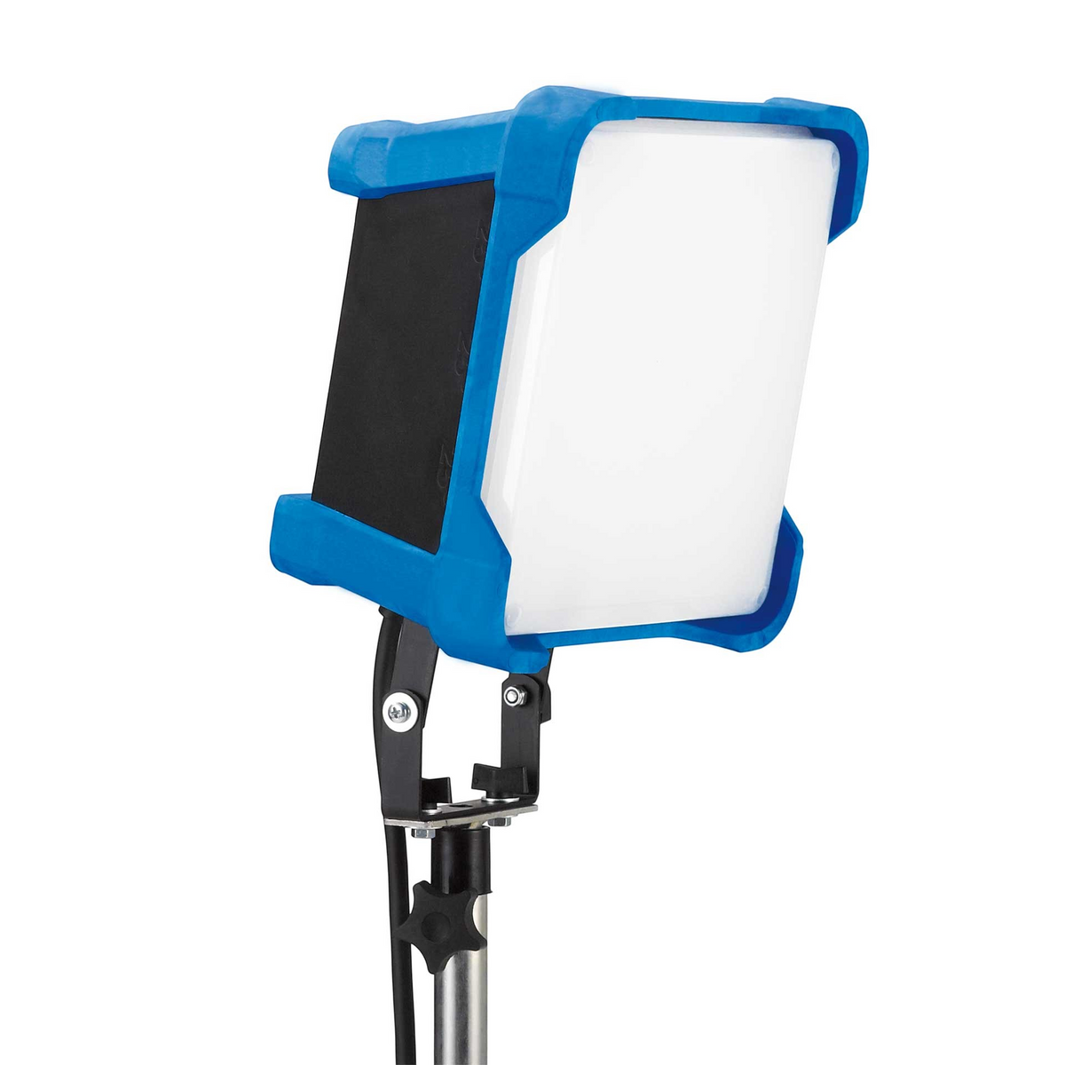 Werkfit LEDCUBE Classic Arbeitsleuchte mit 30 Watt und 5.200 Lumen in blauem Gehäuse auf Stativ
