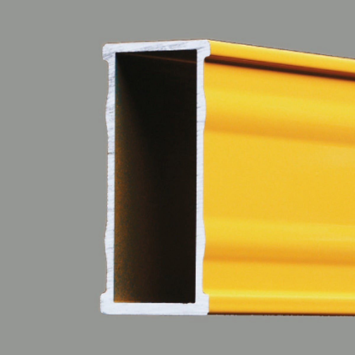 Werkfit Wasserwaage Type 80 AS-2 mit gelbem Aluminiumprofil im Querschnitt