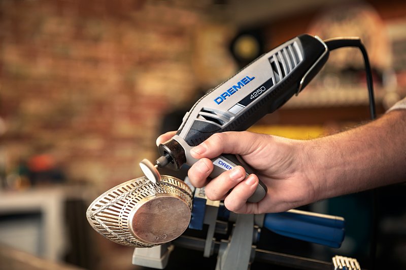 DREMEL® 4250, Multifunktionswerkzeug, 45 Zubehöre, 3 Vorsatzgeräte