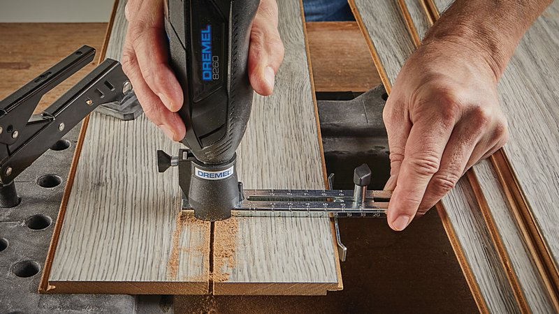 DREMEL® 8260, Multifunktionswerkzeug, 1x Akku 12 V, 5 Zubehöre
