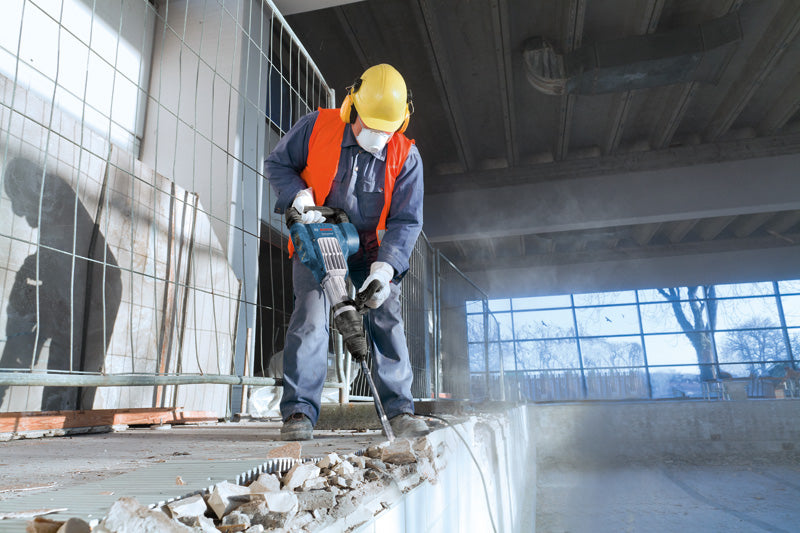 Schlaghammer mit SDS max GSH 11 VC im Handwerkerkoffer