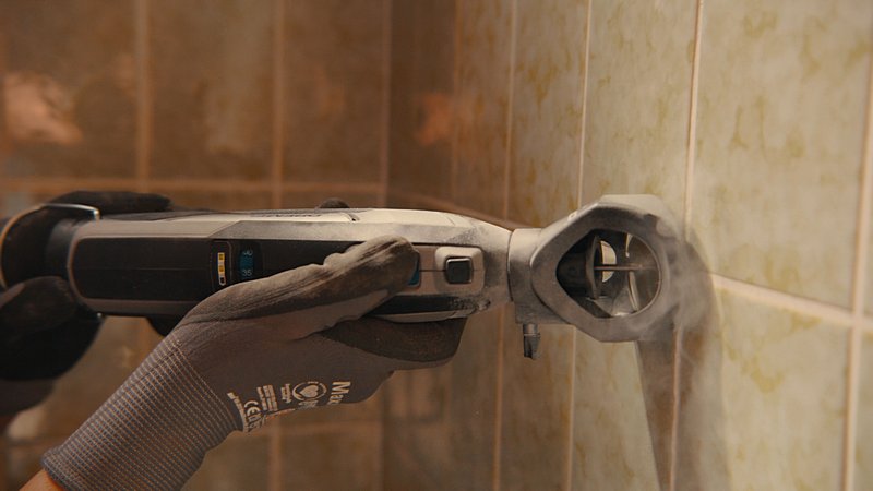 DREMEL® 8240, Kabelloses Multifuntionswerkzeug mit Zubehörset der Platin-Edition