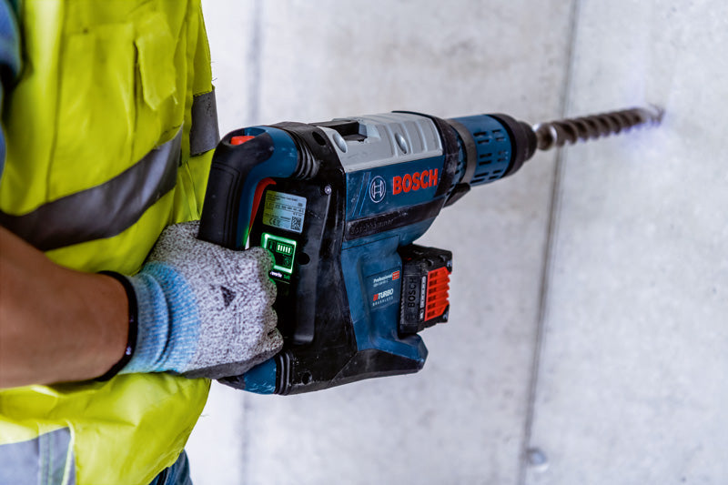 Akku-Bohrhammer BITURBO mit SDS max GBH 18V-45 C im Handwerkerkoffer