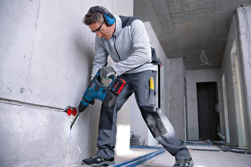 Akku-Bohrhammer BITURBO mit SDS plus GBH 18V-34 CF