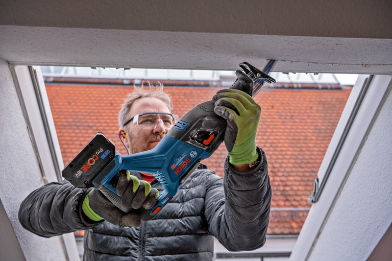 Akku-Säbelsäge BITURBO GSA 18V-28