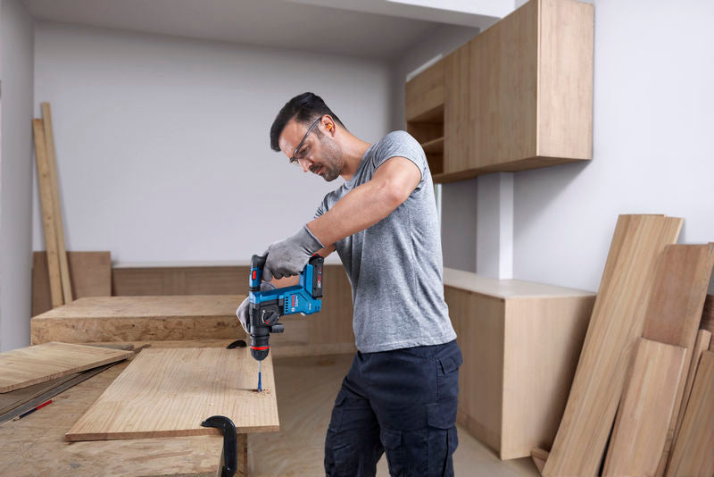 Akku-Bohrhammer mit ONECHUCK GBH 18V-18 X