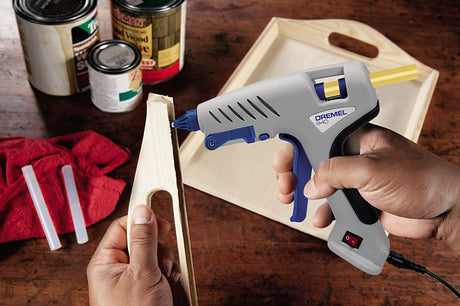 DREMEL® Heißklebepistole 940-3 Kompaktwerkzeug (195 °C) mit 3 Zubehöre