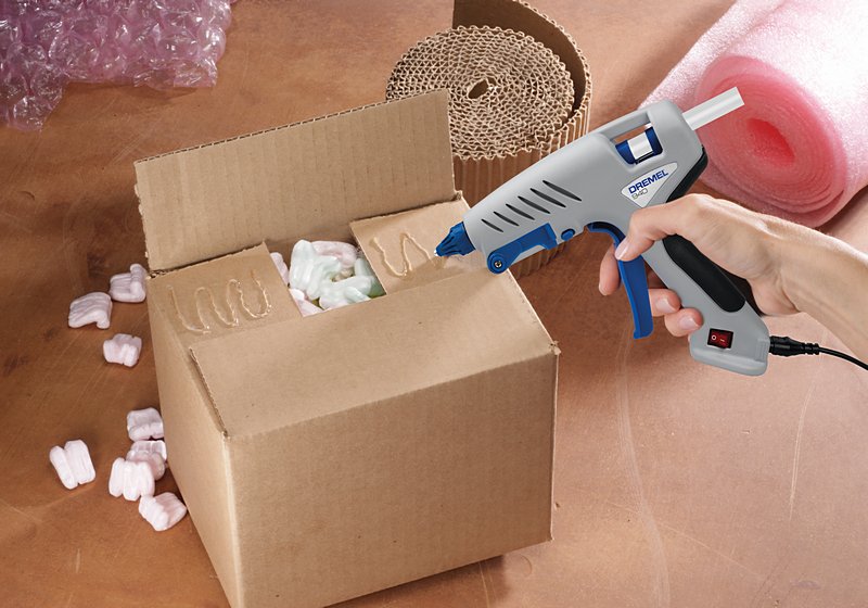 DREMEL® Heißklebepistole 940-3 Kompaktwerkzeug (195 °C) mit 3 Zubehöre