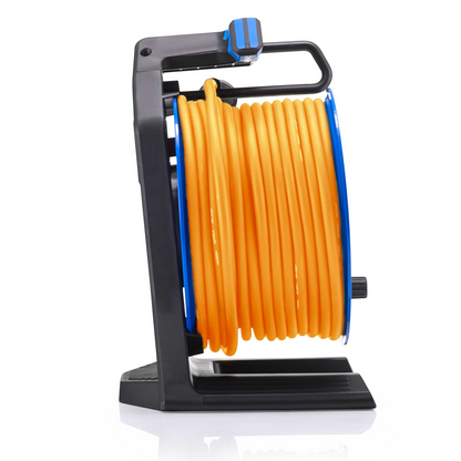 Werkfit Vollkunststoff-Kabeltrommel Generation 7 Companion mit 40m orangefarbenem H07BQ-F Kabel auf schwarzer Trommel